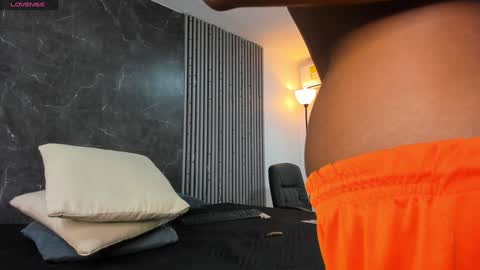 Bryxon  online show from December 19, 2:13 pm