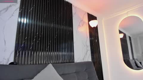 Bryxon  online show from January 14, 2:53 pm