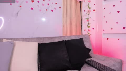 Bryxon  online show from March 3, 2:04 pm