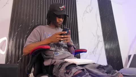 Bryxon  online show from September 22, 5:37 pm