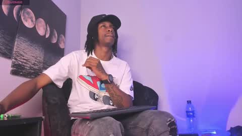 Bryxon  online show from September 23, 3:59 pm