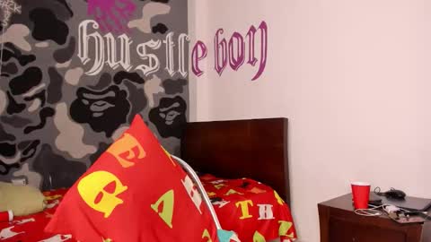 Snapshot of bryxxxon1 chatting on January 13, 9:42 pm Bryxon online show from January 13, 9:42 pm