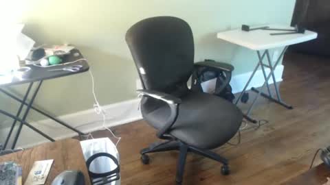 Snapshot of btd313 chatting on October 6, 12:13 pm btd313 online show from October 6, 12:13 pm