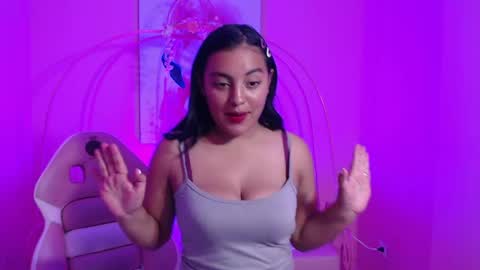 Snapshot of bubble1_ chatting on May 16, 12:37 pm PVT 6TK 08AM - 2PM COLOMBIA online show from May 16, 12:37 pm