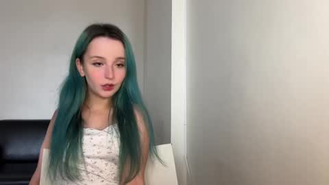 bubble_b00 online show from February 20, 7:45 am