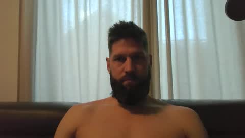 Snapshot of bubblebee1982 chatting on December 7, 8:22 am bubblebee1982 online show from December 7, 8:22 am