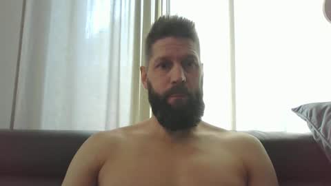 Snapshot of bubblebee1982 chatting on January 9, 11:03 am bubblebee1982 online show from January 9, 11:03 am