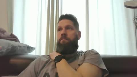 Snapshot of bubblebee1982 chatting on January 15, 9:35 am bubblebee1982 online show from January 15, 9:35 am