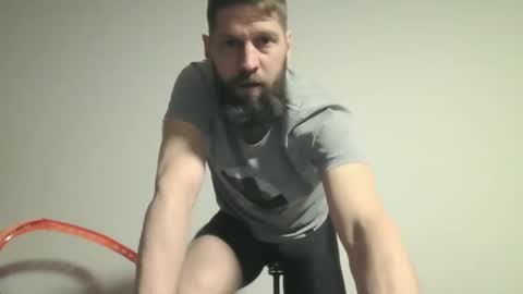 Snapshot of bubblebee1982 chatting on January 16, 7:17 am bubblebee1982 online show from January 16, 7:17 am