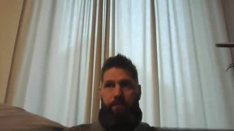 Snapshot of bubblebee1982 chatting on January 21, 8:41 am bubblebee1982 online show from January 21, 8:41 am