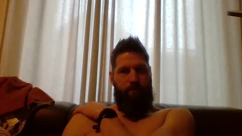 Snapshot of bubblebee1982 chatting on February 4, 8:13 am bubblebee1982 online show from February 4, 8:13 am