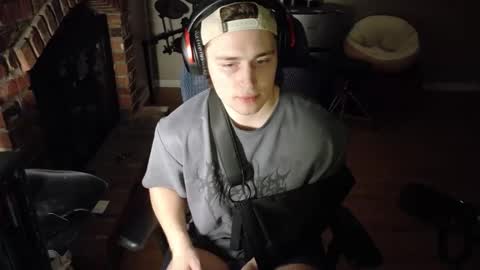 BubblebuttBdn online show from April 21, 2:51 am