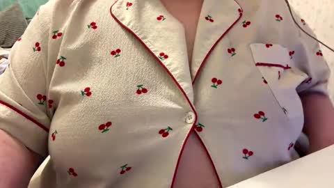 bubblegirl online show from April 26, 10:13 am