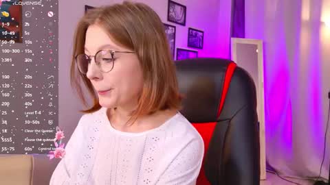 Snapshot of bubblegum_babe_ chatting on October 22, 9:03 pm Alice online show from October 22, 9:03 pm