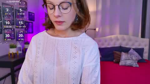 Snapshot of bubblegum_babe_ chatting on October 25, 8:25 pm Alice online show from October 25, 8:25 pm