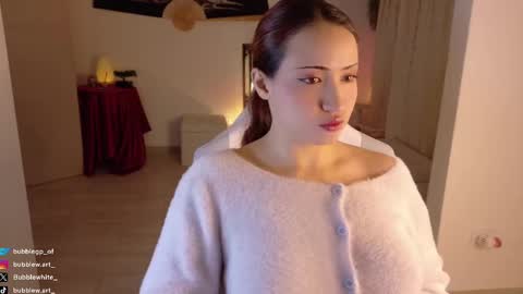 Snapshot of bubblewhite_ chatting on October 5, 3:38 am BubbleJereth online show from October 5, 3:38 am