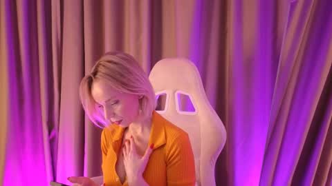 bubbling_crush online show from February 11, 11:54 pm