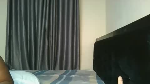 Bubbly online show from November 17, 7:52 pm