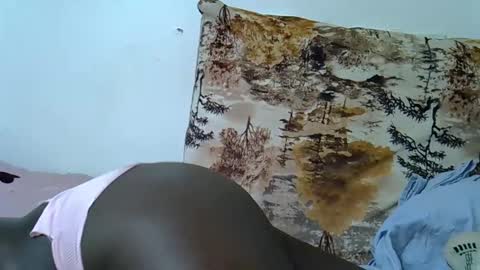 Snapshot of bubbly_ass247 chatting on September 14, 11:37 pm bubbly online show from September 14, 11:37 pm