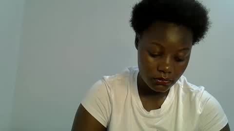 bubbly_ass30 online show from March 8, 10:41 am