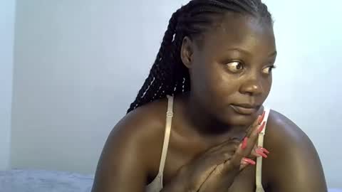 bubbly_ass30 online show from April 27, 10:24 am