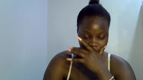 bubbly_ass30 online show from August 5, 9:23 am