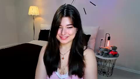 Snapshot of buckssbunny chatting on June 25, 11:26 am Ari online show from June 25, 11:26 am
