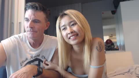 Snapshot of buddiup2 chatting on February 10, 9:36 am buddiup2 online show from February 10, 9:36 am