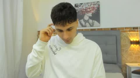 Buddy Whitte online show from February 12, 11:18 am