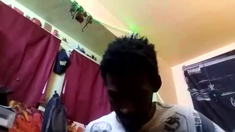 Snapshot of buddylovex chatting on February 22, 5:19 am buddylovex online show from February 22, 5:19 am