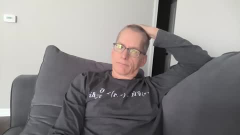 budman004 online show from November 2, 3:58 pm