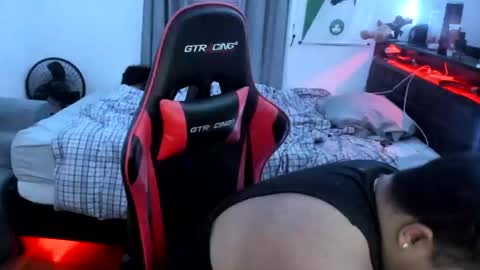 buffsexyman24 online show from March 5, 2:46 am