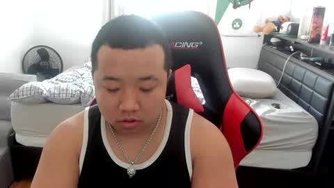 buffsexyman24 online show from March 9, 6:32 pm