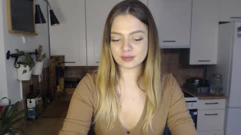 Buffy online show from December 3, 3:21 pm