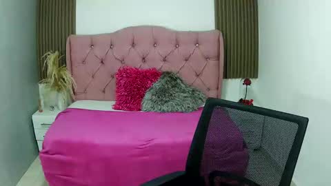 bug2025 online show from April 17, 11:19 pm