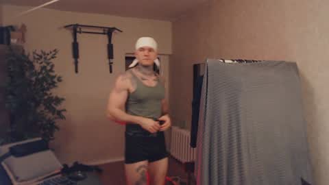 Snapshot of bulatov_x chatting on January 27, 10:27 pm Dmitriy online show from January 27, 10:27 pm