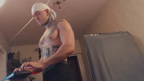 Snapshot of bulatov_x chatting on January 29, 10:43 pm Dmitriy online show from January 29, 10:43 pm