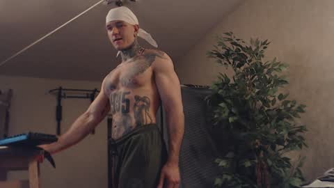 Snapshot of bulatov_x chatting on February 8, 4:57 am Dmitriy online show from February 8, 4:57 am