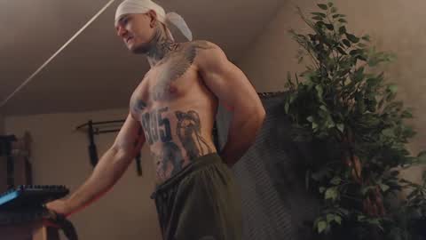 Snapshot of bulatov_x chatting on February 9, 8:45 pm Dmitriy online show from February 9, 8:45 pm