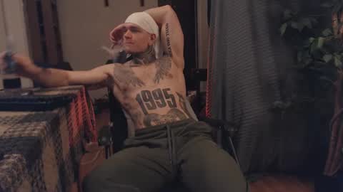 Snapshot of bulatov_x chatting on February 13, 11:15 pm Dmitriy online show from February 13, 11:15 pm