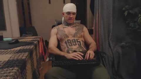 Snapshot of bulatov_x chatting on February 14, 10:14 pm Dmitriy online show from February 14, 10:14 pm