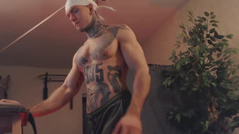 Snapshot of bulatov_x chatting on February 21, 1:00 am Dmitriy online show from February 21, 1:00 am