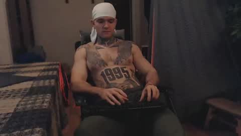 Snapshot of bulatov_x chatting on February 25, 6:42 pm Dmitriy online show from February 25, 6:42 pm