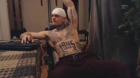 Snapshot of bulatov_x chatting on March 2, 6:51 pm Dmitriy online show from March 2, 6:51 pm