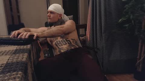 Snapshot of bulatov_x chatting on March 2, 9:54 pm Dmitriy online show from March 2, 9:54 pm