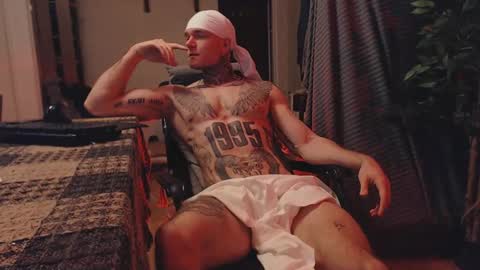 Snapshot of bulatov_x chatting on March 7, 2:04 am Dmitriy online show from March 7, 2:04 am