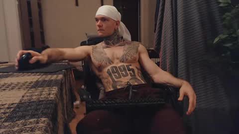 Snapshot of bulatov_x chatting on March 7, 6:33 pm Dmitriy online show from March 7, 6:33 pm