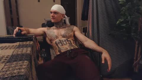 Snapshot of bulatov_x chatting on March 8, 9:18 pm Dmitriy online show from March 8, 9:18 pm