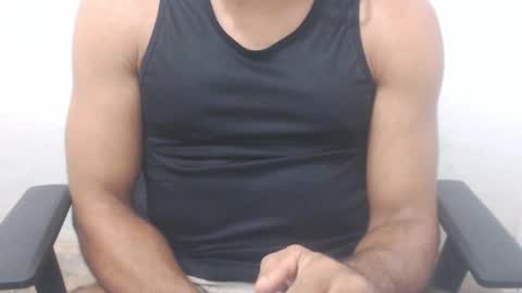 Snapshot of buldgeinboxer chatting on December 4, 2:59 pm buldgeinboxer online show from December 4, 2:59 pm