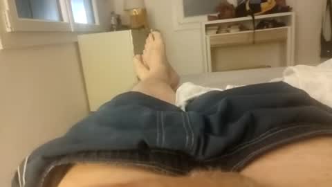 Snapshot of bulkyboners chatting on July 17, 7:26 am ejaculation for 250 online show from July 17, 7:26 am